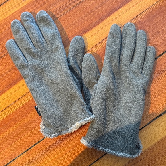 Isotoner Gray Touchscreen Fleece-Lined Gloves - Picture 2 of 5
